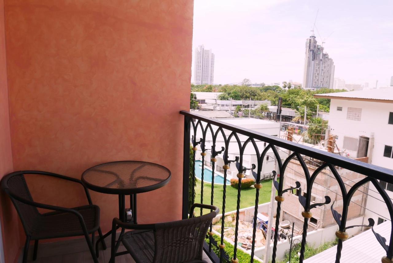 Seven Seas Resort Pattaya & Sofa Bed 乔木提恩海滩 外观 照片