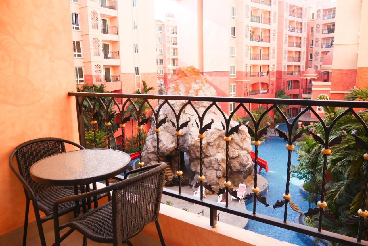 Seven Seas Resort Pattaya & Sofa Bed 乔木提恩海滩 外观 照片